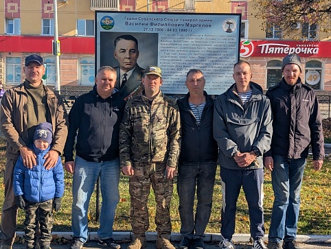 Субботник в сквере Воинов десантников г Йошкар-олы
